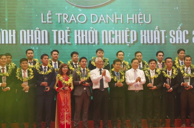 100 outstanding start-ups honored - ảnh 1